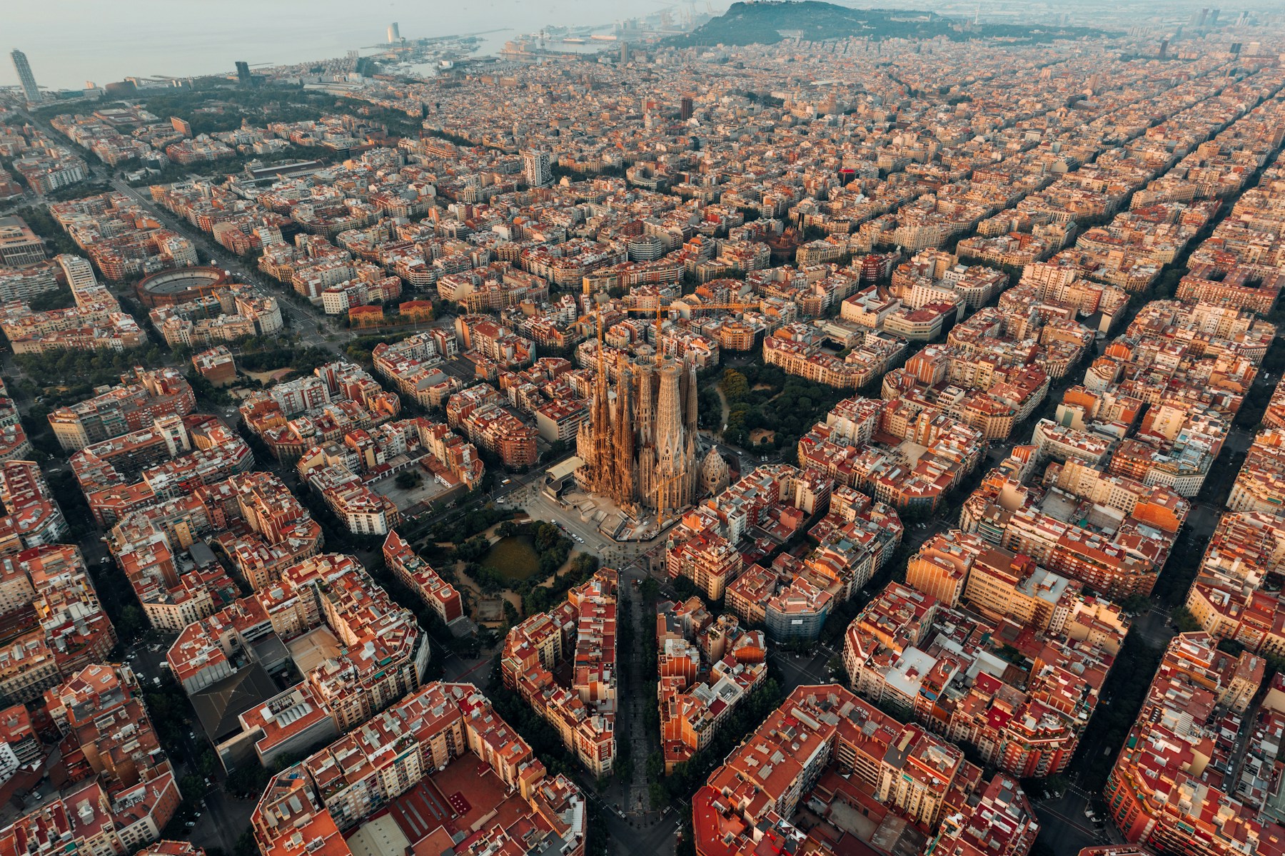 Vista de Barcelona y su arquitectura urbana